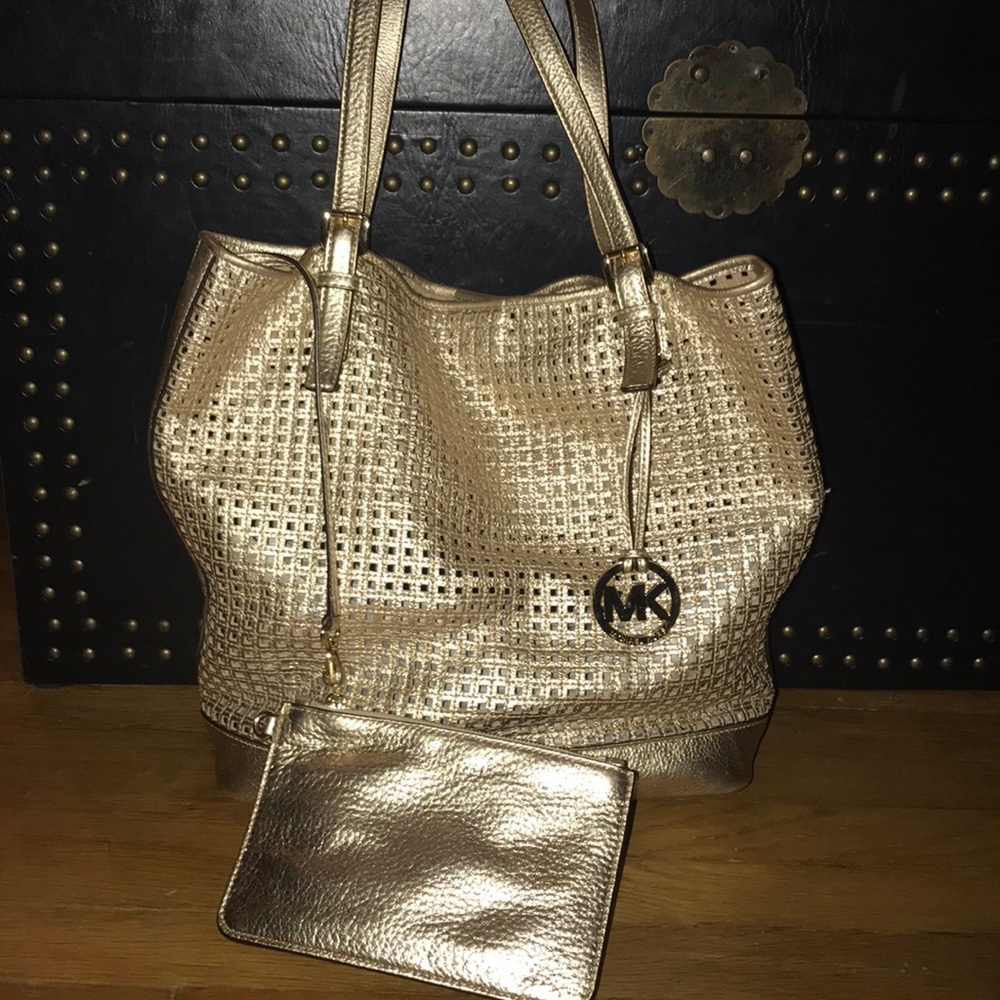 Michael Kors Bag with wristlet